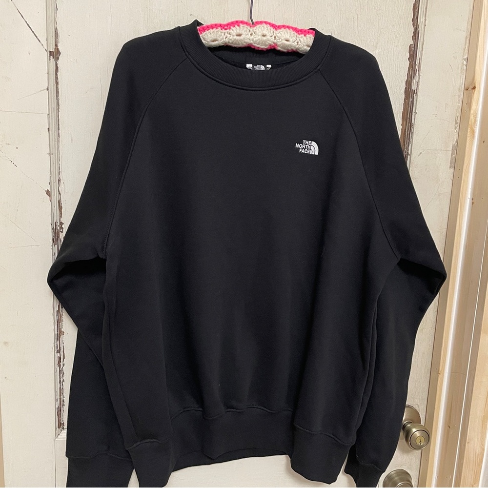 The North Face Men's Evolution Crewneck Sweatshirt in black